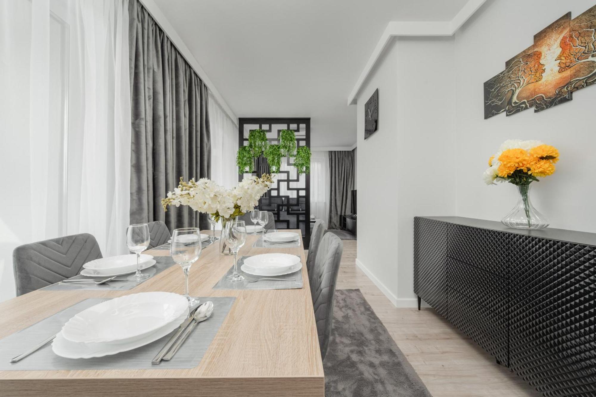 Luksusowy Apartament Z 3 Sypialniami, Klimatyzacja, Parkingiem I Biurkiem We Wroclawiu By Renters Prestige Zewnętrze zdjęcie