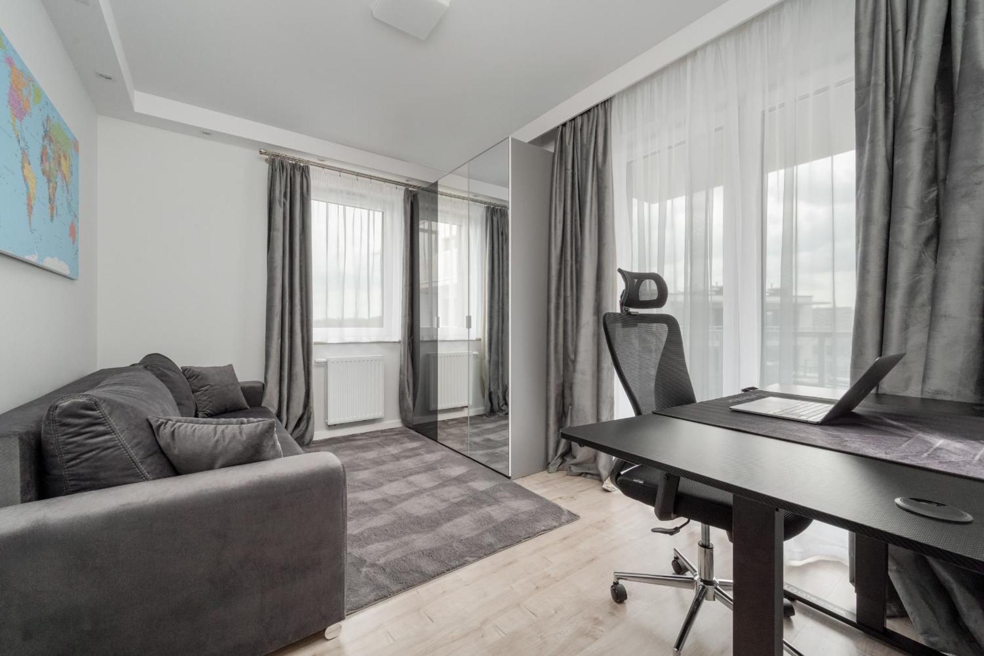 Luksusowy Apartament Z 3 Sypialniami, Klimatyzacja, Parkingiem I Biurkiem We Wroclawiu By Renters Prestige Zewnętrze zdjęcie